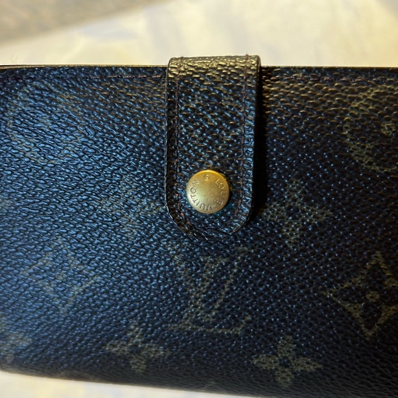 Louis Vuitton Monogram Wallet - Picture 4 of 13